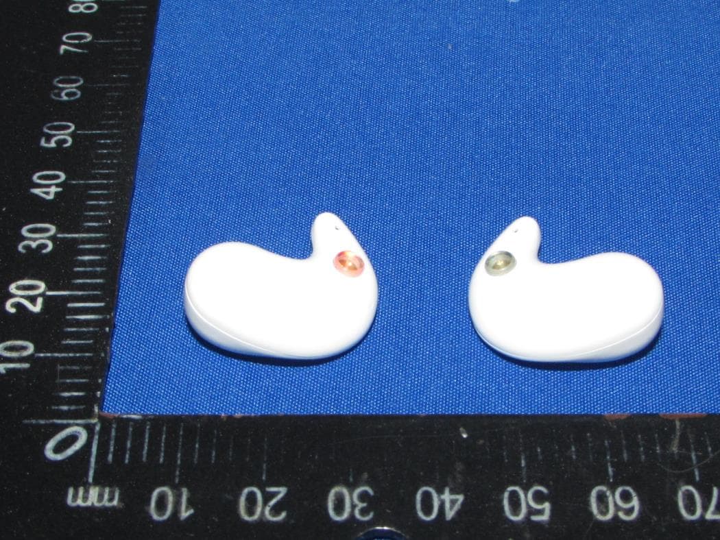 Bluetooth Headset - FCC ID 2BH8I-J11 - Shenzhen Yuan Xiu trading Co., LTD (2)