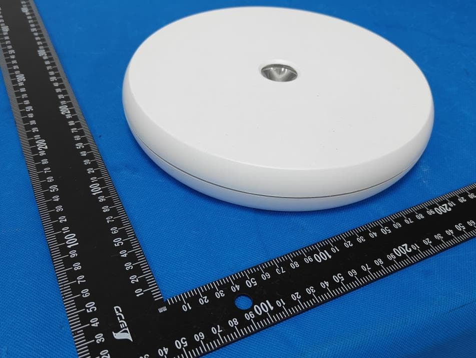 Rotating Display Stand - FCC ID 2BH8R-B0BZ7JS2B2 - Shenzhen Kayak Technology Co.,Ltd (3)