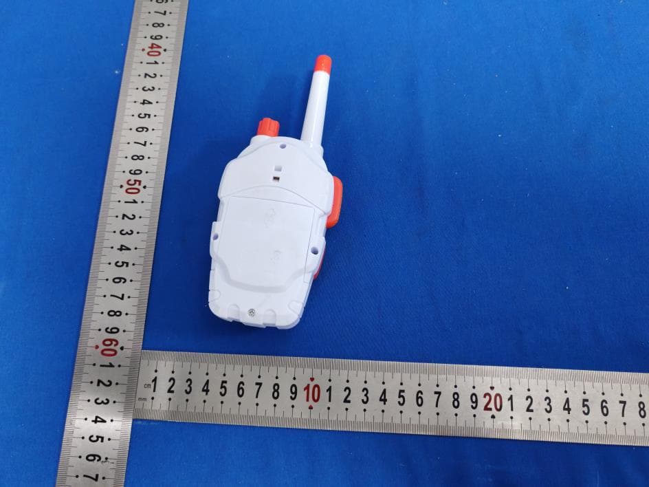 WALKIE-TALKIES - FCC ID 2BH92-R851 - SHANTOU CITY CHENGHAI DISTRICT RUNLONG TOYS AND CRAFTS FACTORY (3)