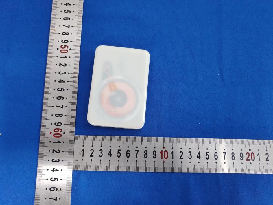 MAGNETIC POWER BANK - FCC ID 2BH9Y-M4 - Dongguan ManK Intelligent Technology Co., Ltd.
