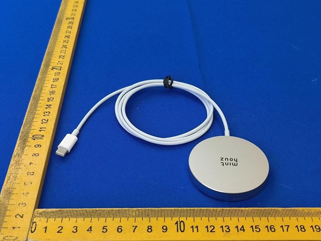 3-in-1 Wireless Charging Station - FCC ID 2BHA2-LEAPM15 - WINSTARS TECHNOLOGY LTD (4)
