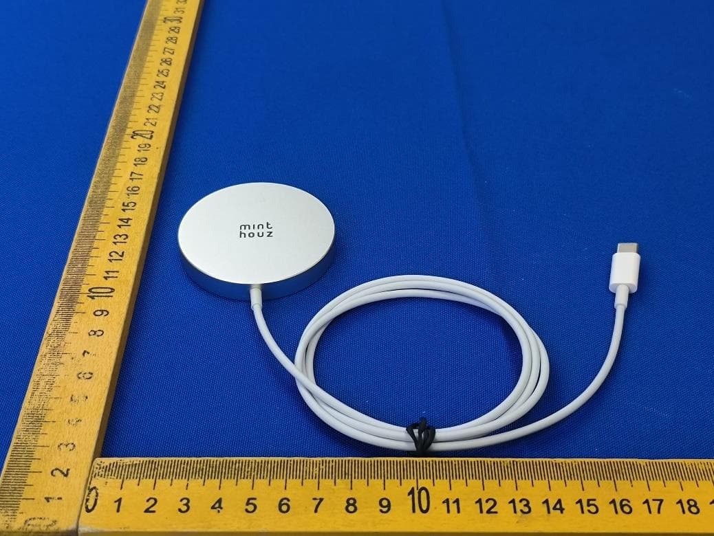 3-in-1 Wireless Charging Station - FCC ID 2BHA2-LEAPM15 - WINSTARS TECHNOLOGY LTD (5)