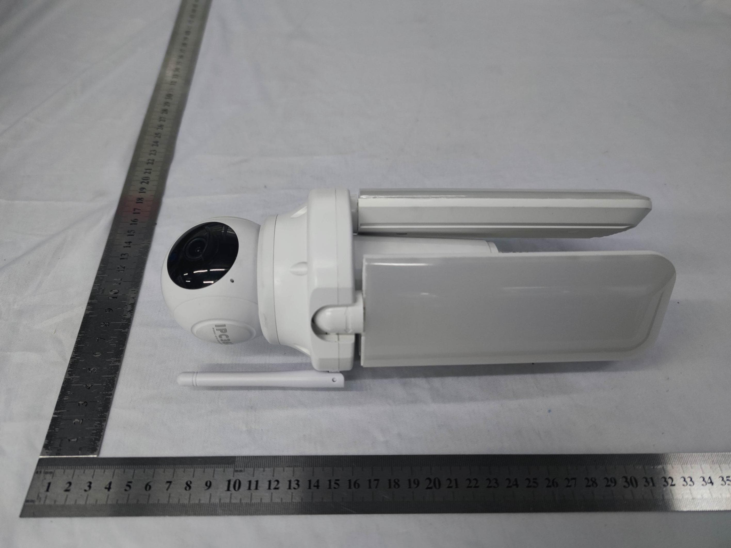 Security Camera Light - FCC ID 2BHBM-RS11-SYD - Shenzhen Yulin Technology Co., Ltd. (2)