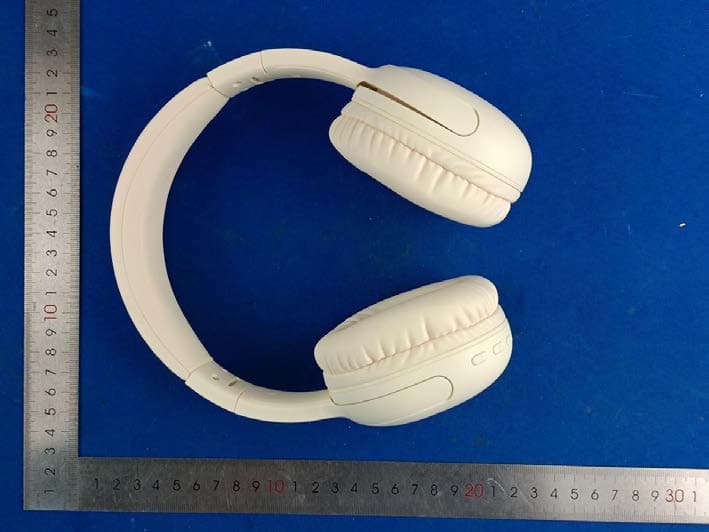 Over-ear bluetooth headphone - FCC ID 2BHBW-A3 - Shenzhen Langmingwei Technology Co., Ltd (4)