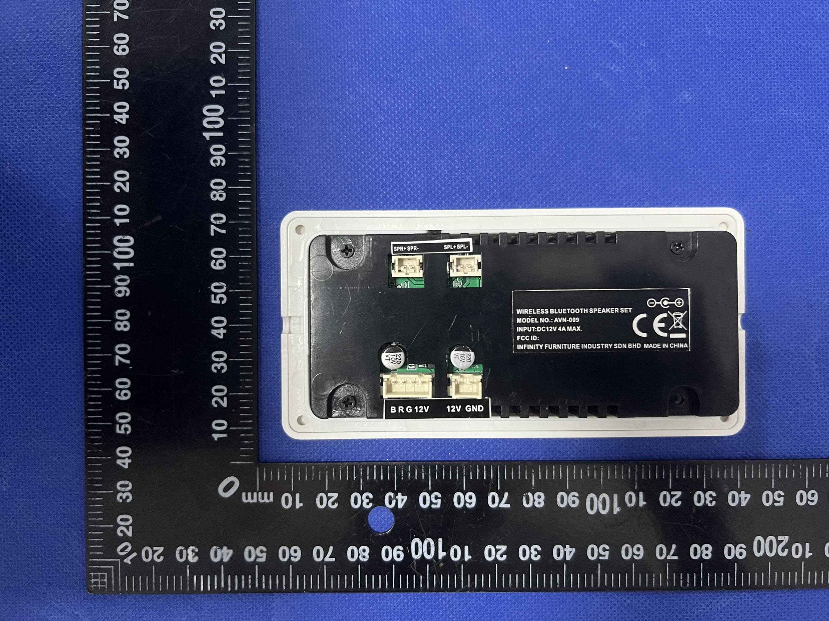 Wireless bluetooth speaker set - FCC ID 2BHCE-AVN-009 - Infinity Furniture Industry Sdn Bhd (2)