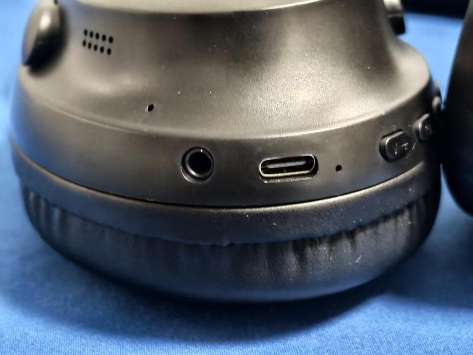 ANC headphone - FCC ID 2BHCG-0801 - Shenzhen Hudson Technology Co., Ltd. (3)