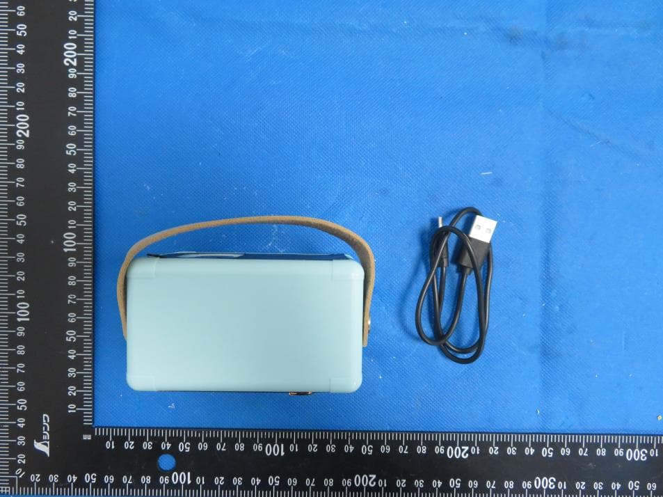 MINI RETRO BLUETOOTH SPEAKER - FCC ID 2BHCG-712774 - Shenzhen Hudson Technology Co., Ltd. (2)