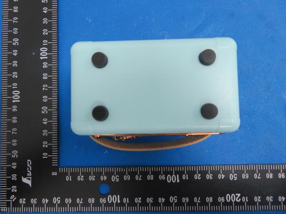 MINI RETRO BLUETOOTH SPEAKER - FCC ID 2BHCG-712774 - Shenzhen Hudson Technology Co., Ltd. (4)