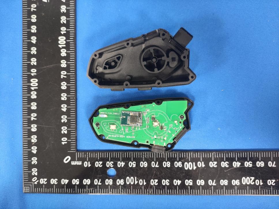 Motorcycle Bluetooth Headset - FCC ID 2BHEM-R16 - ShenZhen City Xingyaoda Technology Co., Limited (5)