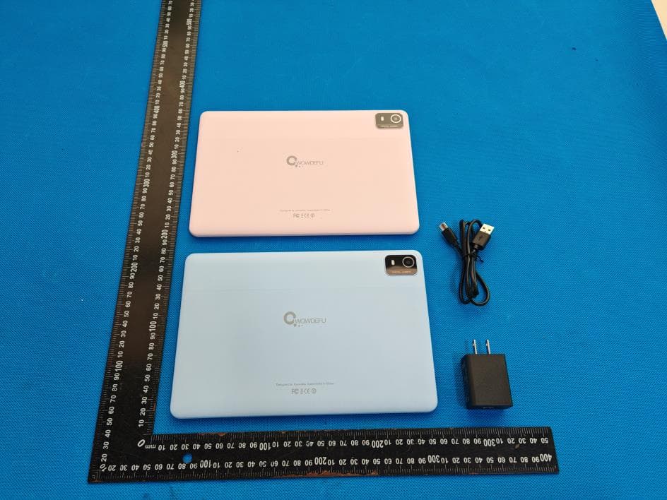 Tablet - FCC ID 2BHF6-C18W - Shenzhen Cheng Fong Digital-Tech Ltd (4)