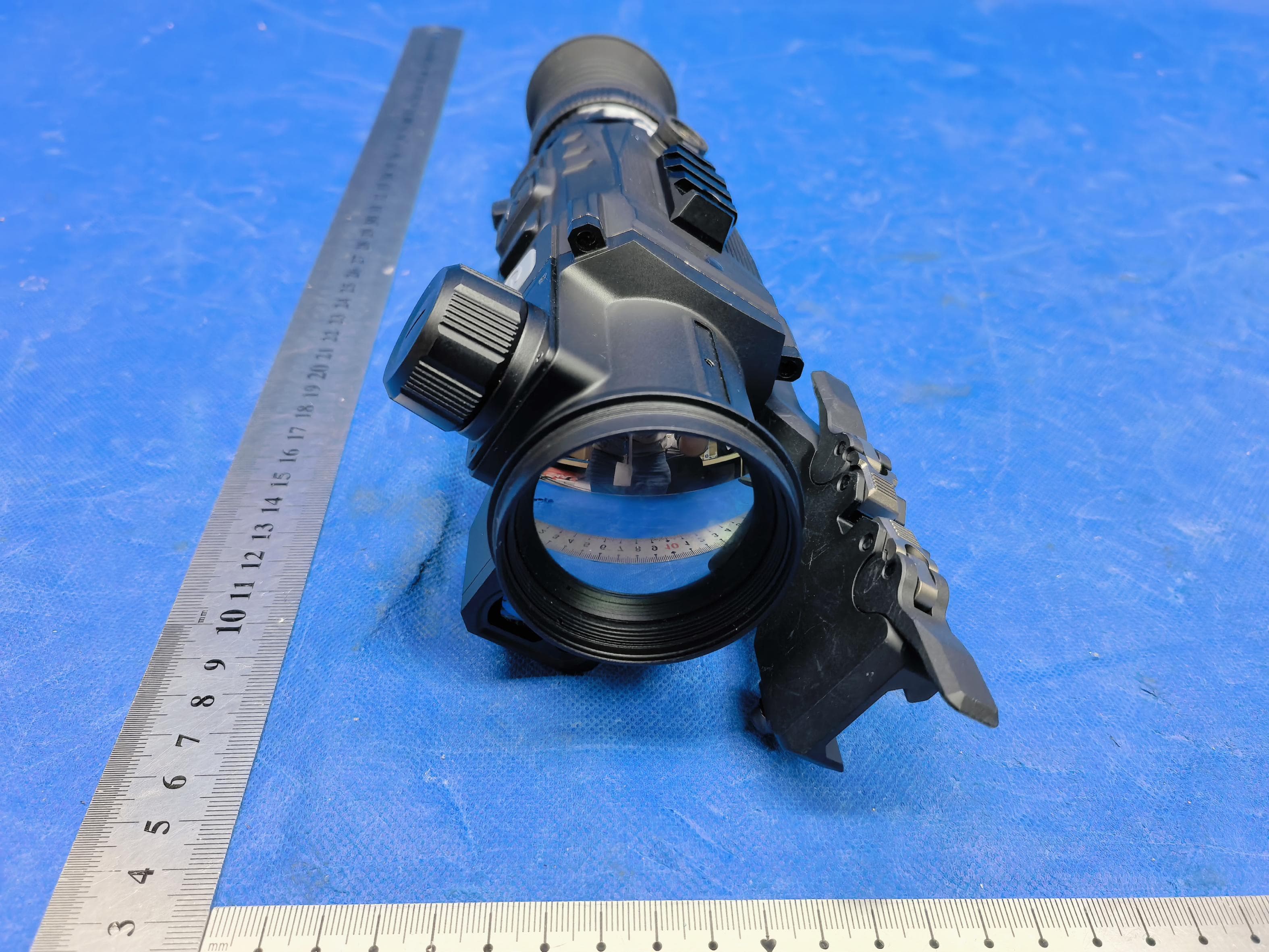 RICO 3 Thermal Imaging Sight - FCC ID 2BHFB-RICO3-00 - Inlumen Technologies Co., Ltd. (3)