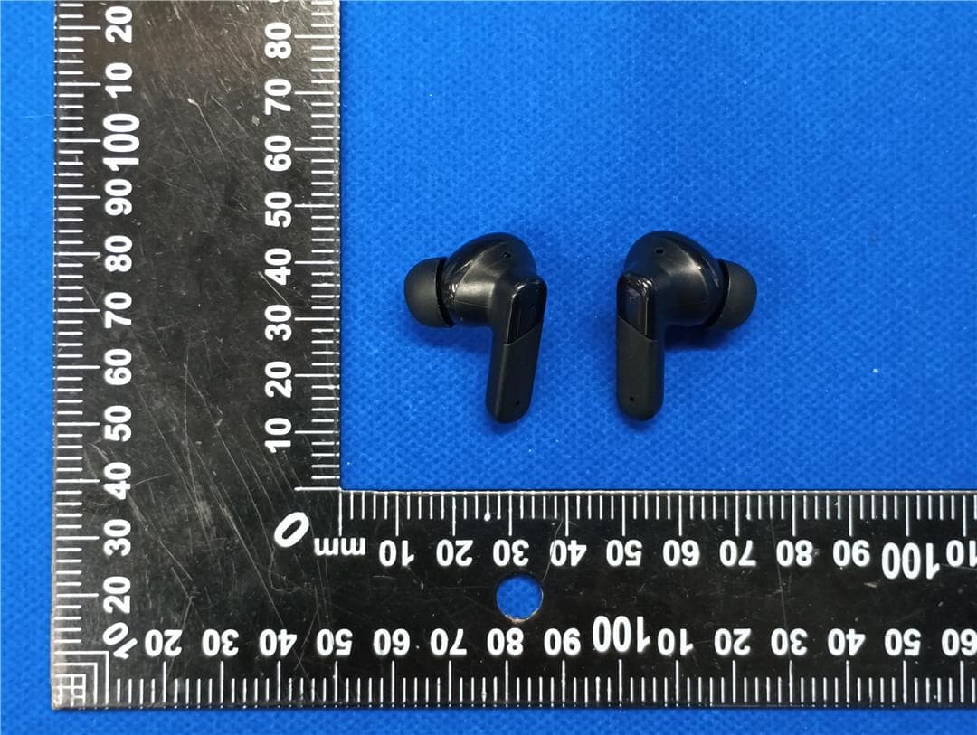 Wireless headset - FCC ID 2BHG4-BY09 - Shenzhen Lanxin Technology Co. LTD. (3)