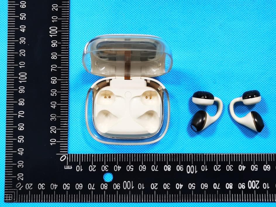 Wireless headset - FCC ID 2BHG4-LX-21PRO - Shenzhen Lanxin Technology Co. LTD. (4)
