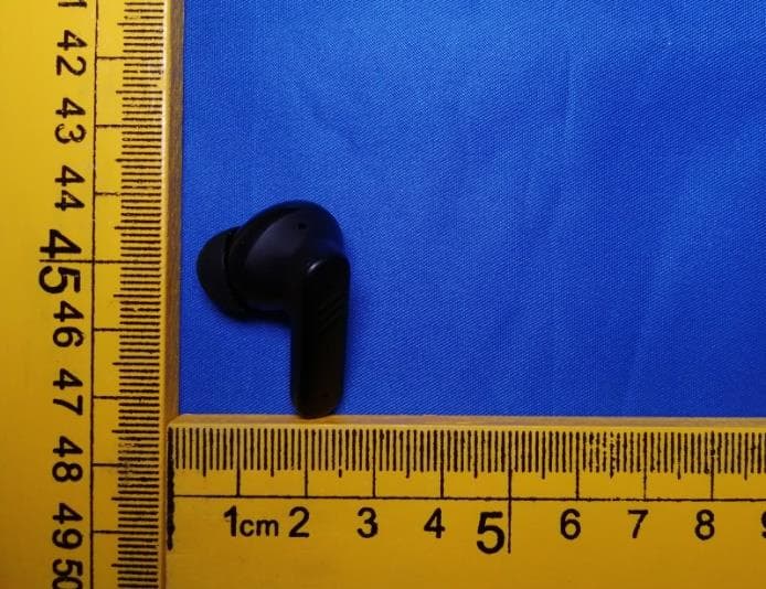 Bluetooth headset - FCC ID 2BHG4-LX-30 - Shenzhen Lanxin Technology Co. LTD. (2)
