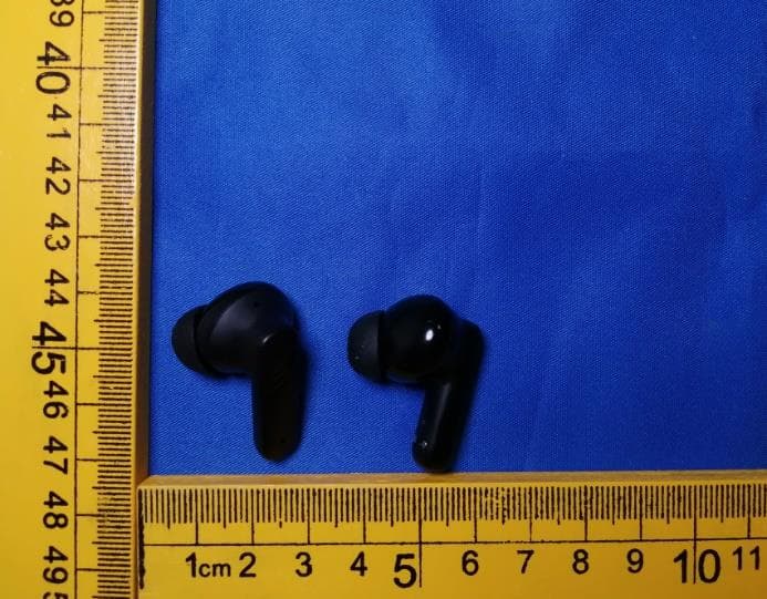Bluetooth headset - FCC ID 2BHG4-LX-30 - Shenzhen Lanxin Technology Co. LTD.