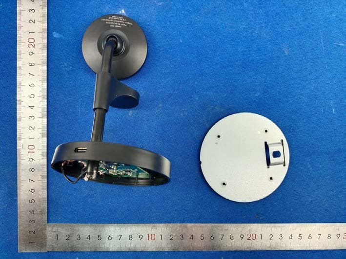3 in 1 wireless charger - FCC ID 2BHGH-EZ31 - Nanjing Dianxiao'er Technology Co., Ltd. (2)