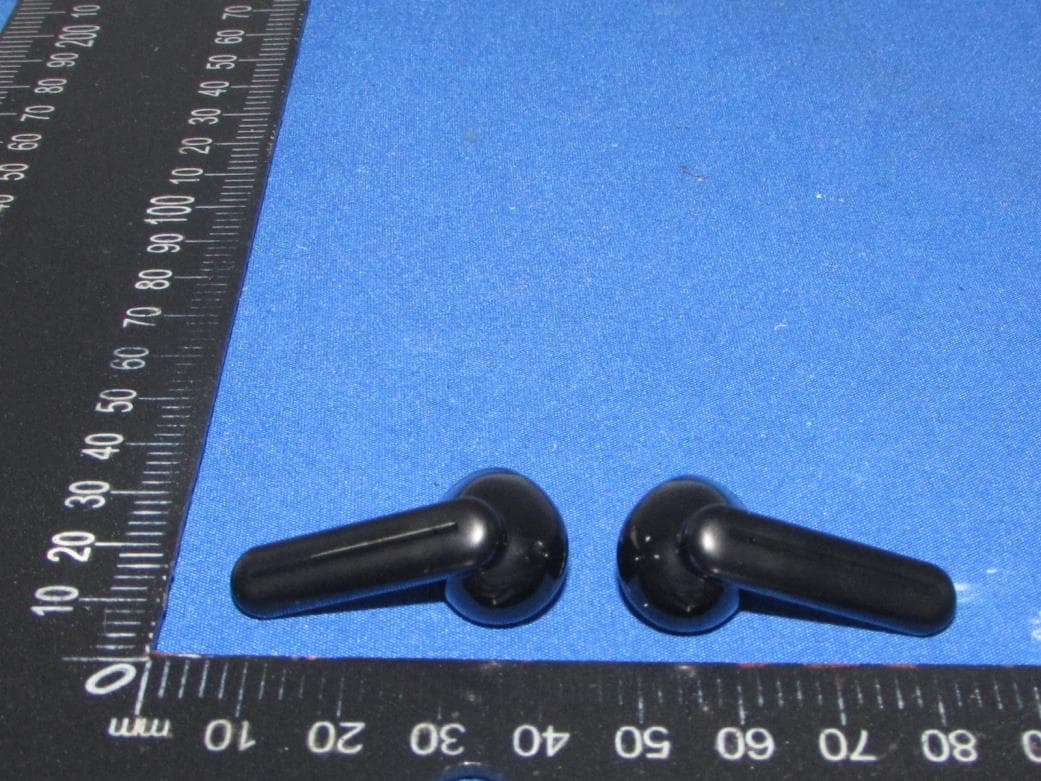 Wireless Bluetooth headset - FCC ID 2BHGK-DM06 - Shenzhen duomaite technology co., ltd (2)