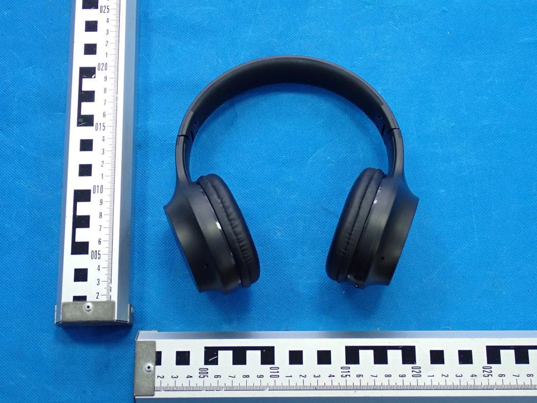 Bluetooth headset - FCC ID 2BHI2-ARSANCHP - Groove Group Shantou Yihao Industrial Co., Ltd.