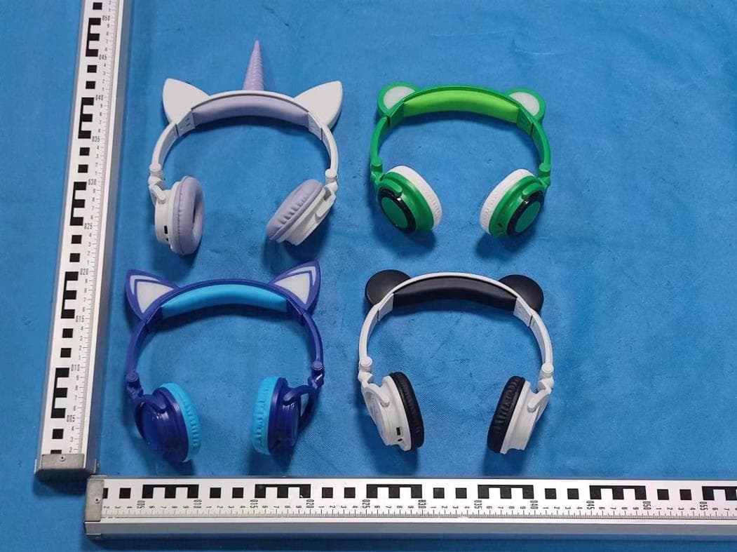 Bluetooth headset - FCC ID 2BHI2-ASWH13CT - Groove Group Shantou Yihao Industrial Co., Ltd. (2)