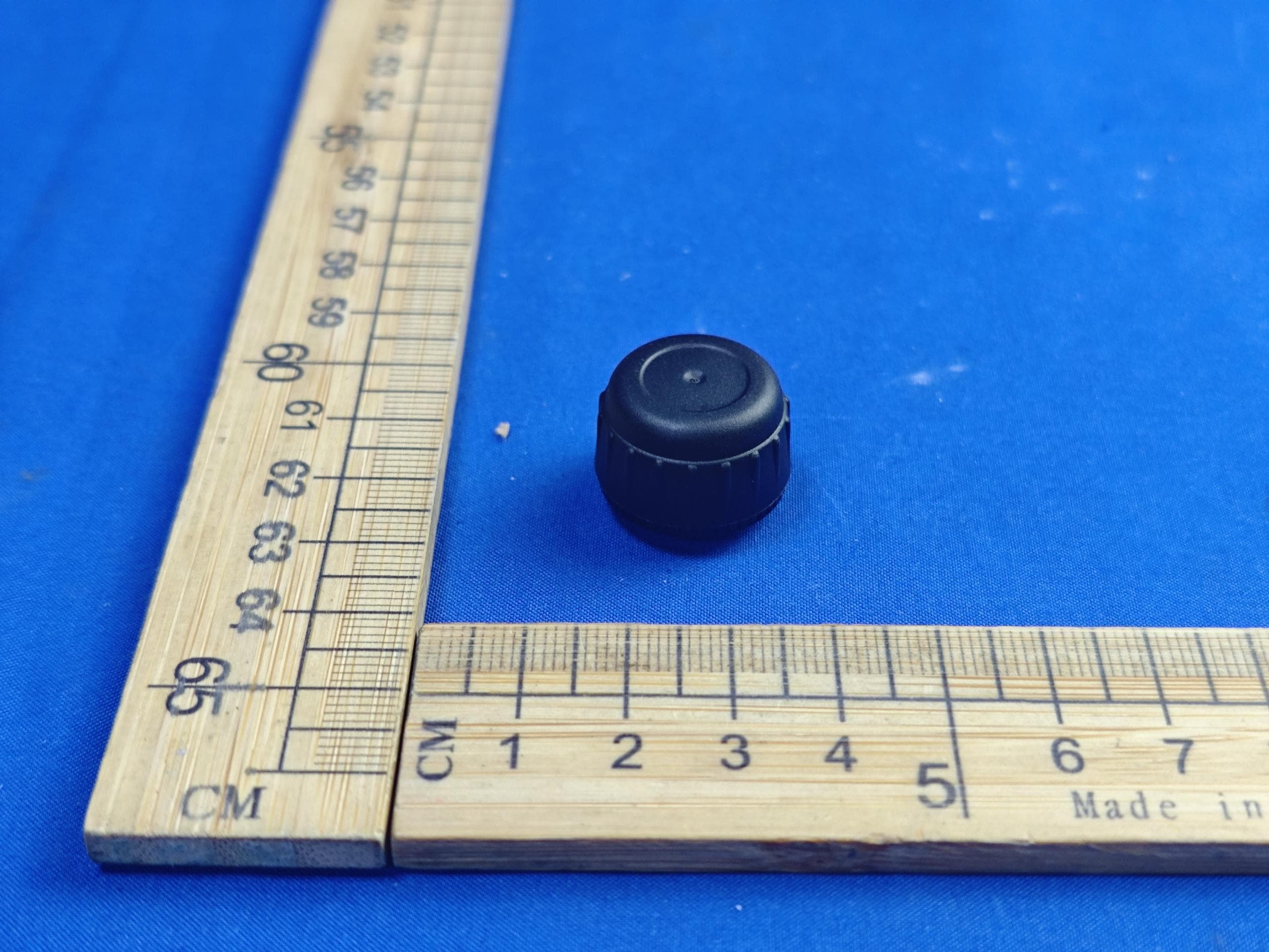 Solar tire pressure monitoring - FCC ID 2BHIA-KM-6T - Shenzhen YiGuo Electronic Technology Co., Ltd. (2)