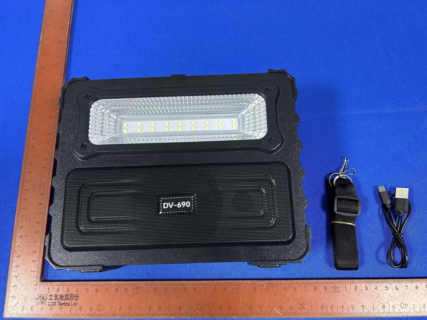 Flashlight BT speaker - FCC ID 2BHJK-S60 - ONETOP INTERNATIONAL CO.,LIMITED