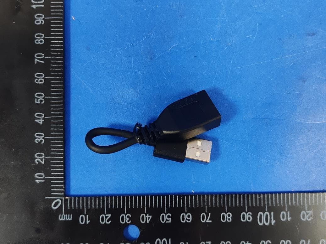 Wireless CarPlay adapter - FCC ID 2BHJP-55C - Dongguan Chenxin Zheng hardware plastic technology Co., LTD (5)