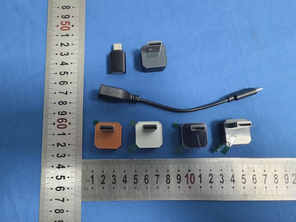 Carplay wireless adapter - FCC ID 2BHJP-CXZ536B - Dongguan Chenxin Zheng hardware plastic technology Co., LTD (4)