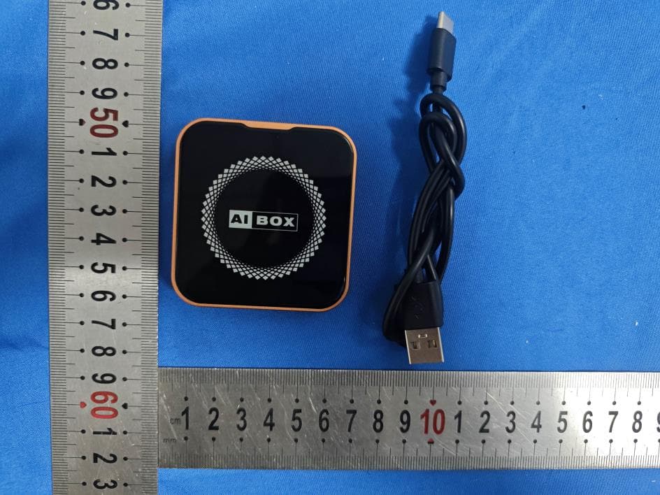 Carplay wireless adapter - FCC ID 2BHJP-CXZ716 - Dongguan Chenxin Zheng hardware plastic technology Co., LTD