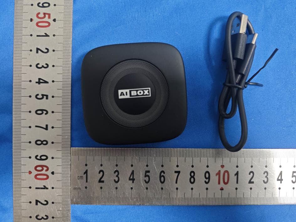 Carplay wireless adapter - FCC ID 2BHJP-CXZ75B - Dongguan Chenxin Zheng hardware plastic technology Co., LTD
