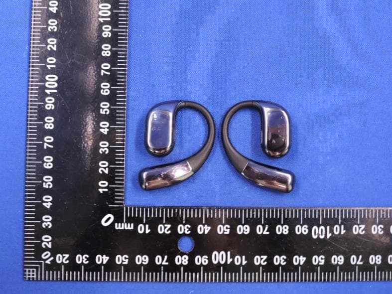 MINISO Wireless Earbud - FCC ID 2BHJR-223 - Shenzhen xiaoxiang supply chain technology co., ltd (3)