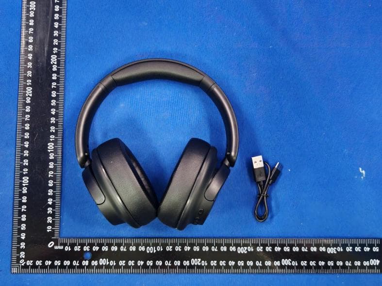 HTC Wireless Headphones 10 - FCC ID 2BHJR-HP108 - Shenzhen xiaoxiang supply chain technology co., ltd (2)