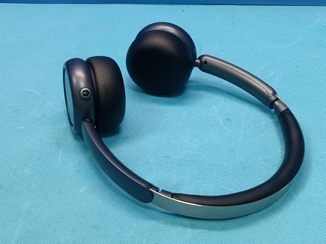 HTC Wireless Headphones 13 - FCC ID 2BHJR-HP13 - Shenzhen xiaoxiang supply chain technology co., ltd (2)