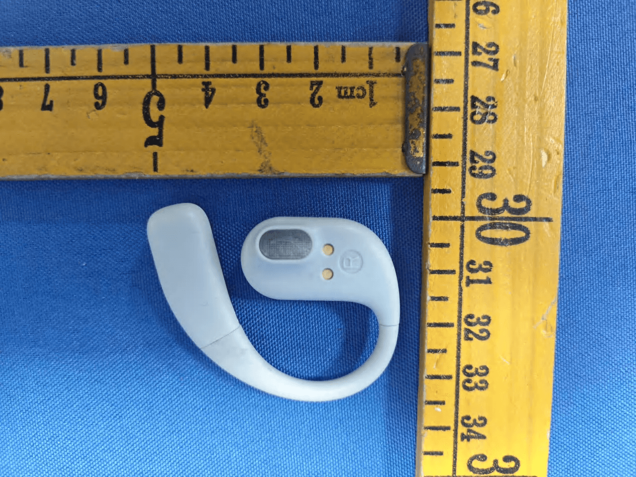 HTC Wireless Earphones 39 - FCC ID 2BHJR-NE39 - Shenzhen xiaoxiang supply chain technology co., ltd
