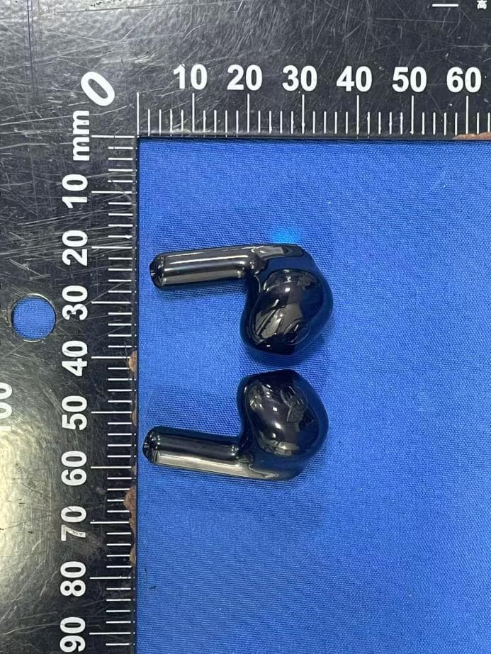 HTC Wireless Earphones 45 - FCC ID 2BHJR-NE45 - Shenzhen xiaoxiang supply chain technology co., ltd