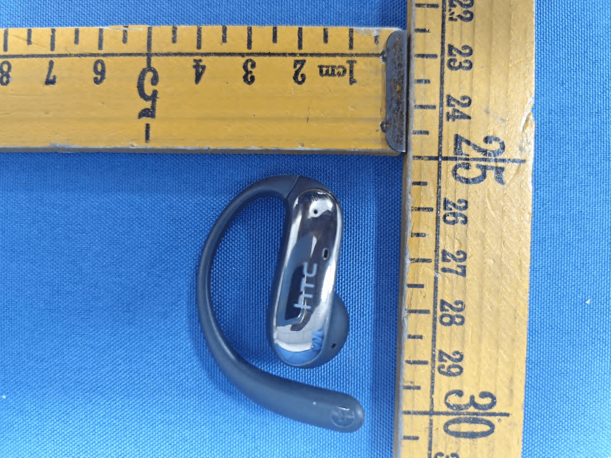 HTC Wireless Earphones 52 - FCC ID 2BHJR-NE52 - Shenzhen xiaoxiang supply chain technology co., ltd