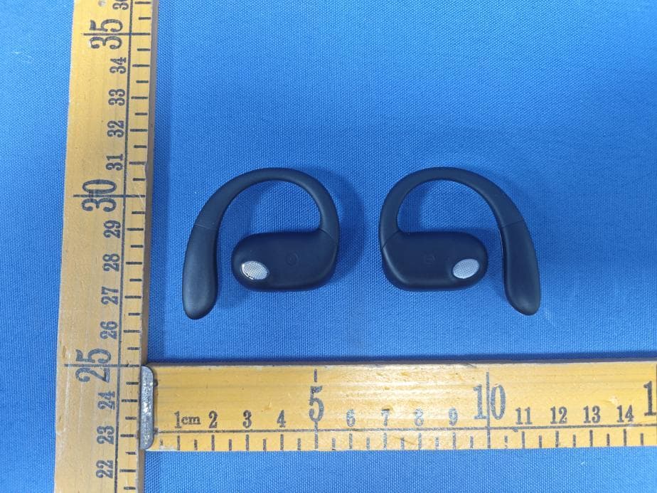 HTC Wireless Earphones 58 - FCC ID 2BHJR-NE58 - Shenzhen xiaoxiang supply chain technology co., ltd