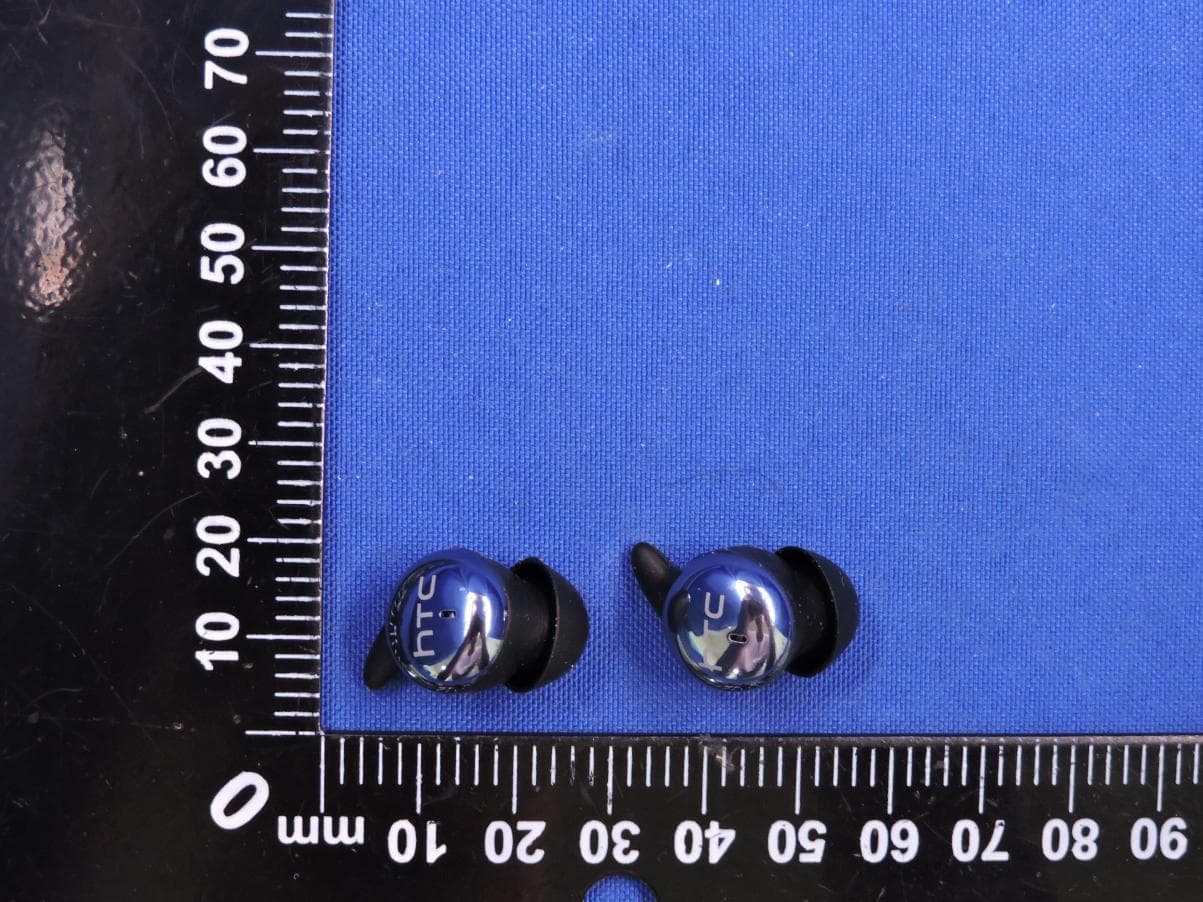 HTC Wireless Earphones 90 - FCC ID 2BHJR-NE90 - Shenzhen xiaoxiang supply chain technology co., ltd