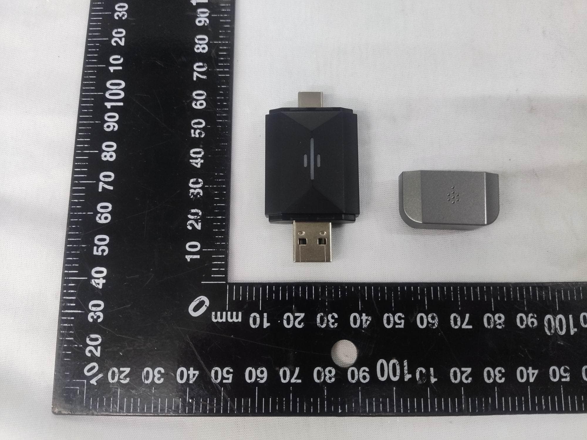 Carplay - FCC ID 2BHKQ-RC22 - SHENZHEN SHAREVISION CO., LTD