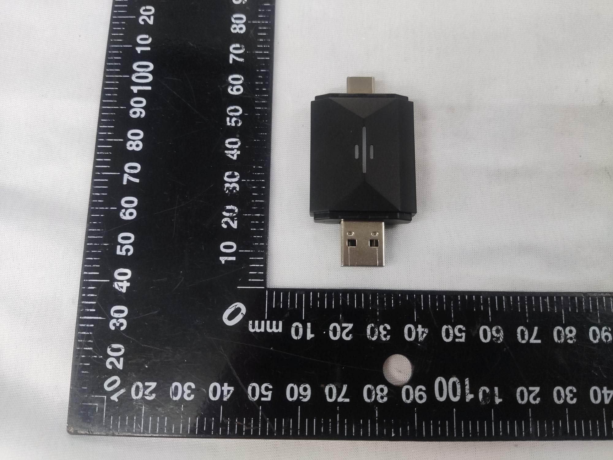 Carplay - FCC ID 2BHKQ-RC22 - SHENZHEN SHAREVISION CO., LTD (2)