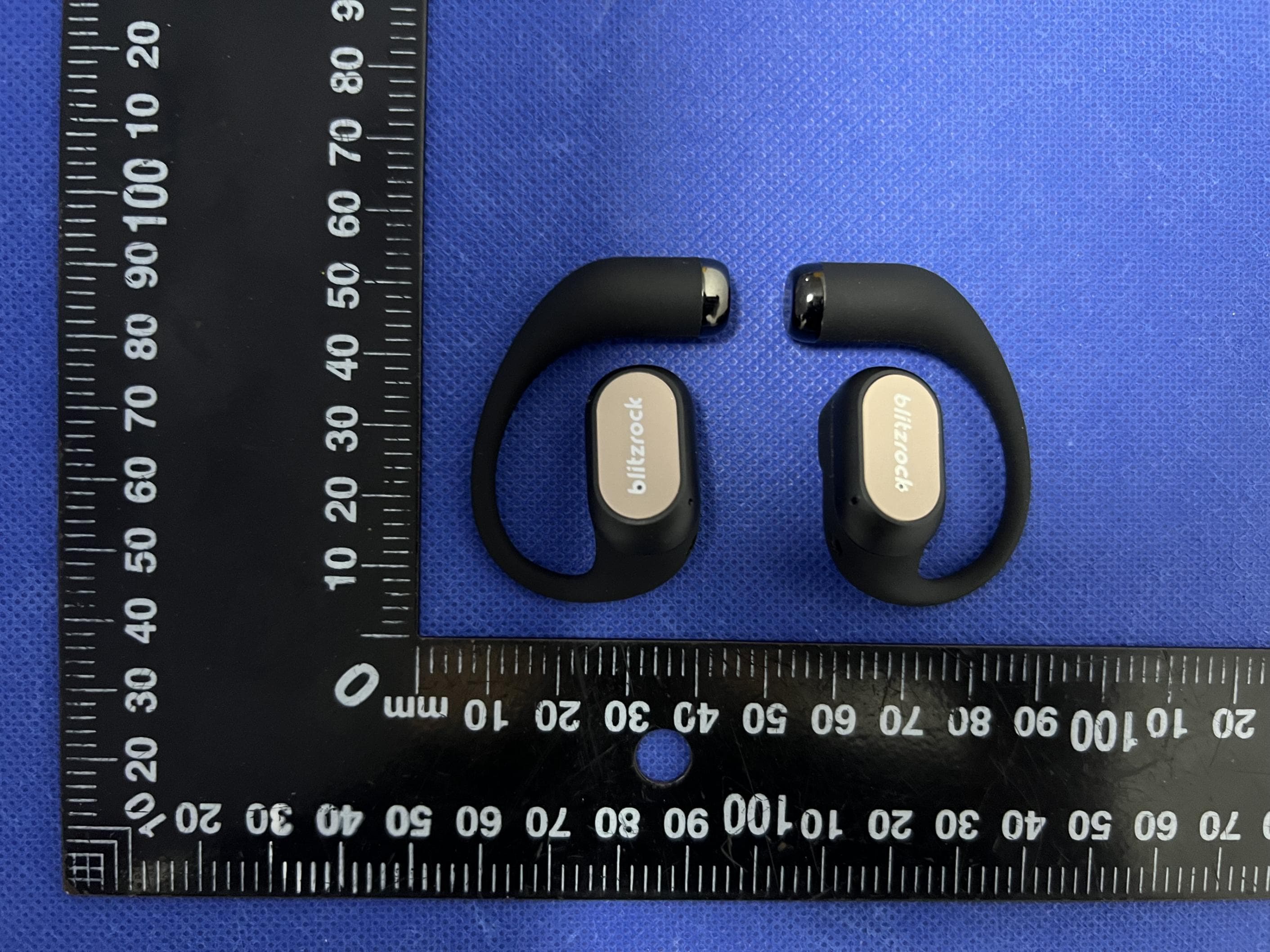 Bluetooth headset - FCC ID 2BHMQ-CT3PRO - Shenzhen Xianing Technology Co., Ltd (3)