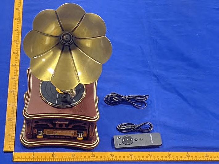 Mini gramophone - FCC ID 2BHPQ-BLP - Shenzhen Junxi Technology Co., Ltd