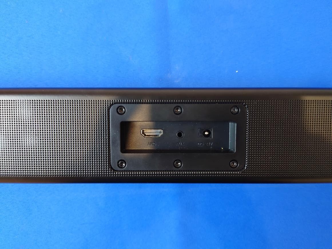 Outdoor Soundbar - FCC ID 2BHQN-EPSBAE20 - Dongguan LU Hong electroacoustic technology Co., Ltd. (2)