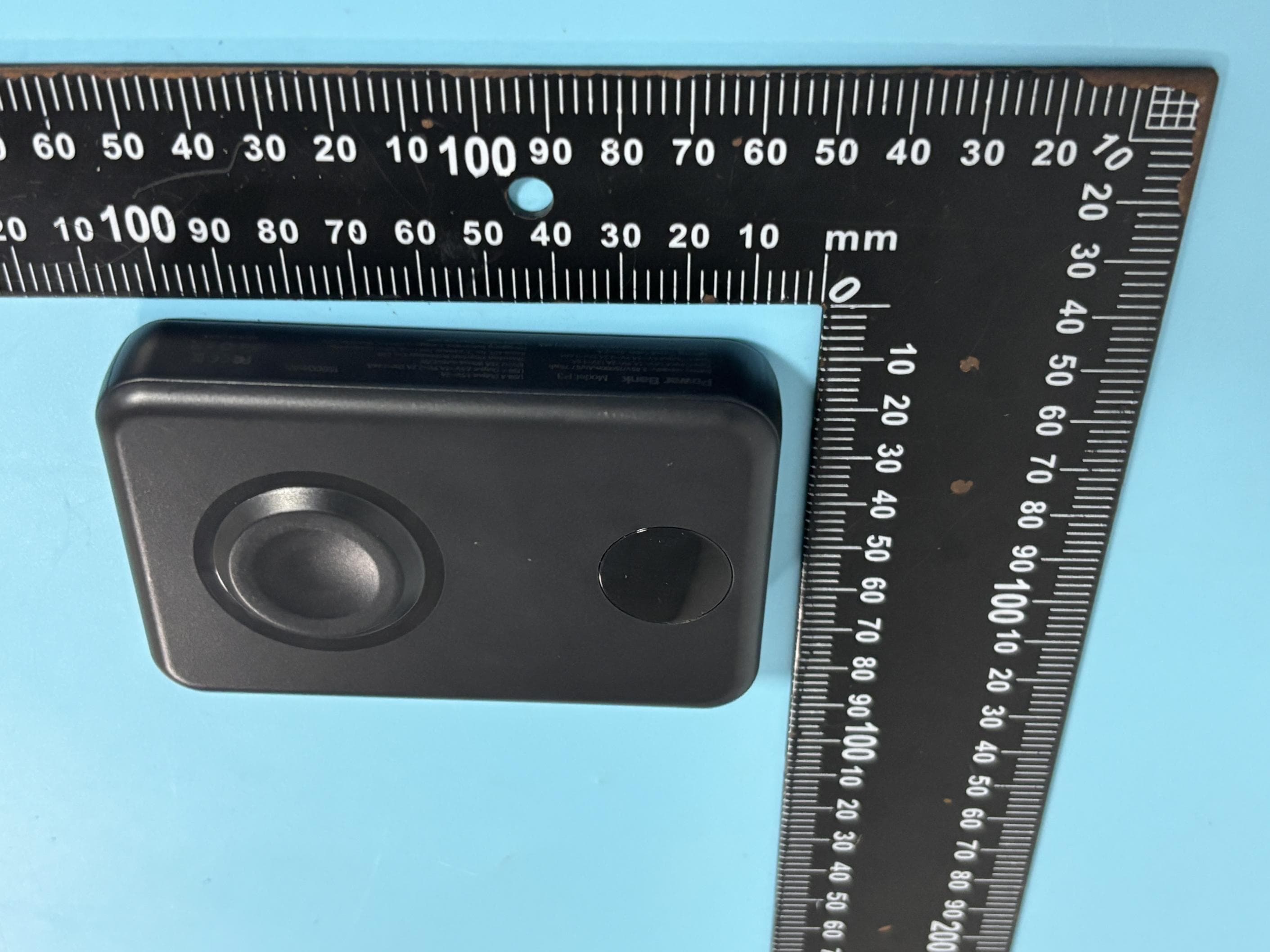 PORTABLE CHARGER - FCC ID 2BHSA-P3 - Shenzhen Yingchen technology Co., LTD (2)