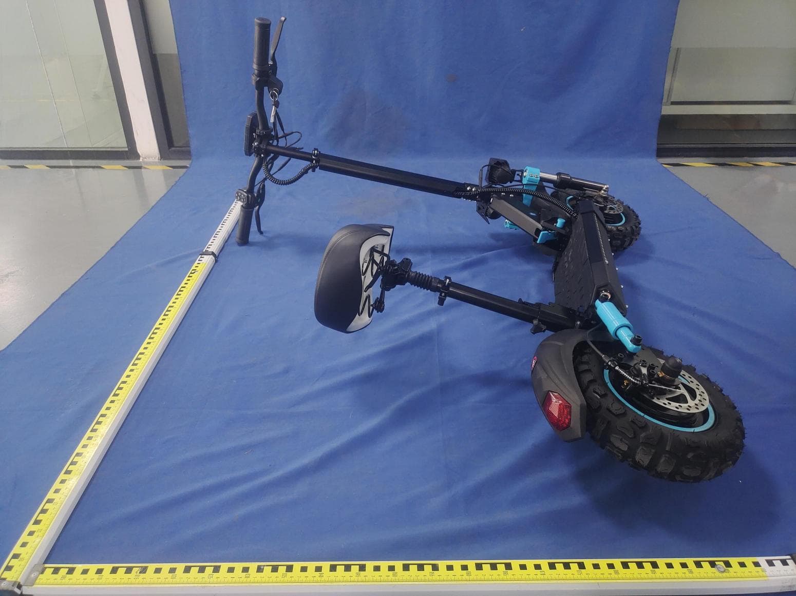 electric scooter - FCC ID 2BHSU-S6 - YongKang Sumeide Industry And Trade Co.,Ltd (3)