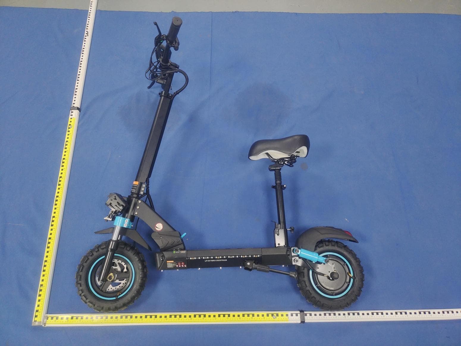 electric scooter - FCC ID 2BHSU-S6 - YongKang Sumeide Industry And Trade Co.,Ltd (5)