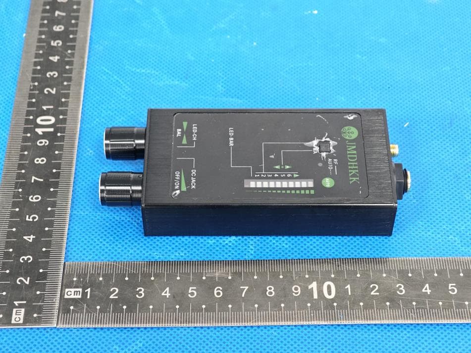 Hidden Camera Detector - FCC ID 2BHTF-M8000 - Shenzhen Jiu An Da Kejiyouxiangongsi (2)