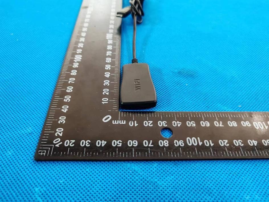 Same-screen projector - FCC ID 2BHV3-CF001 - Guangdong Ruichuang Cable Co., Ltd (4)