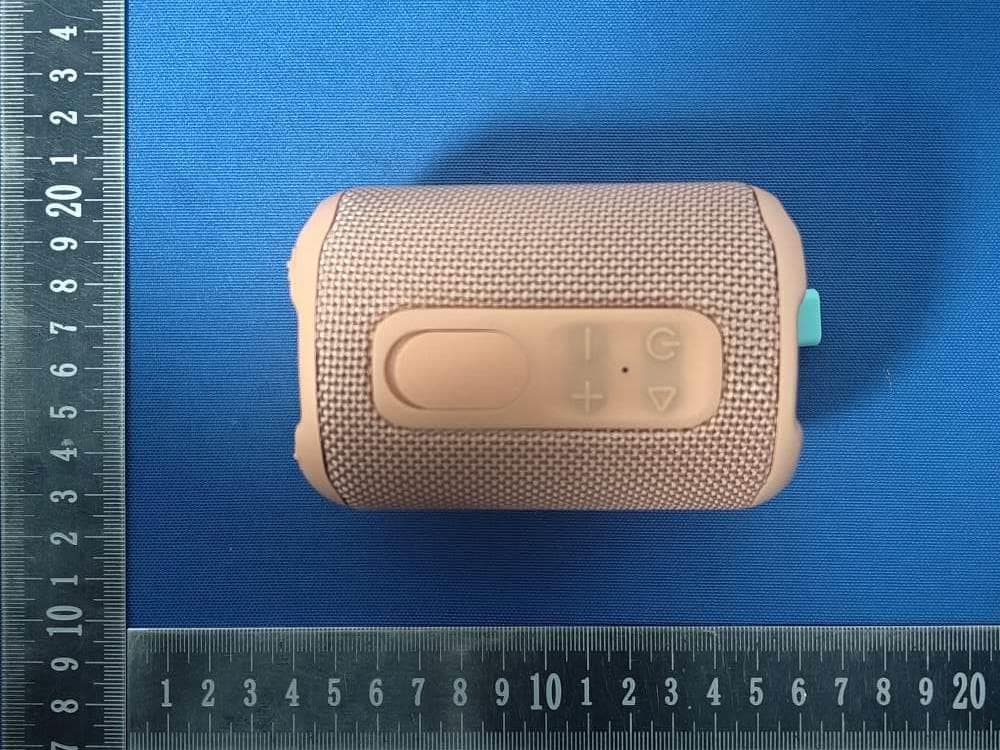 Bluetooth speaker - FCC ID 2BHVM-VS040 - Dongguan VJBY Electronic Co.,Ltd (2)