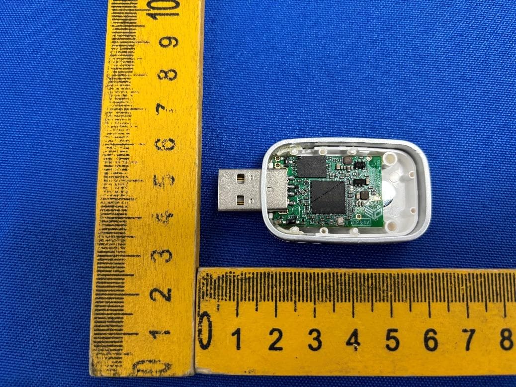 Wireless Carplay/Android Auto Adapter - FCC ID 2BHX8-KY-4101 - Jinkaiyue (Dongguan) Technology Co., Ltd (4)