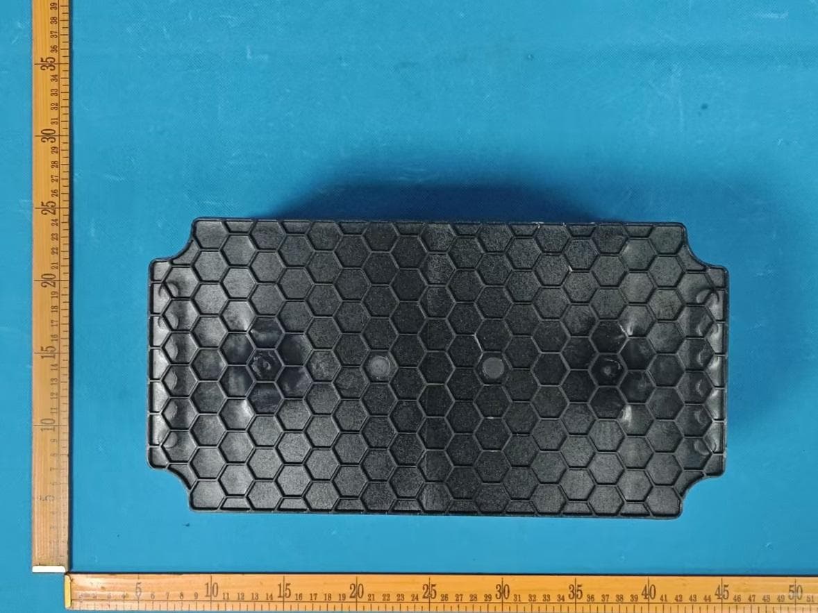 12V 120Ah Dual PurposeLiFePO4 Battery - FCC ID 2BK2T-L120 - Jiangsu Eureka New Energy Technology Co., Ltd